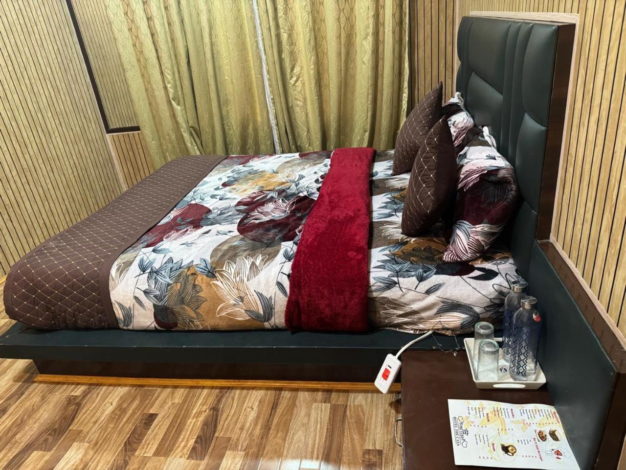 Hotel The Casa Srīnagar Dış mekan fotoğraf